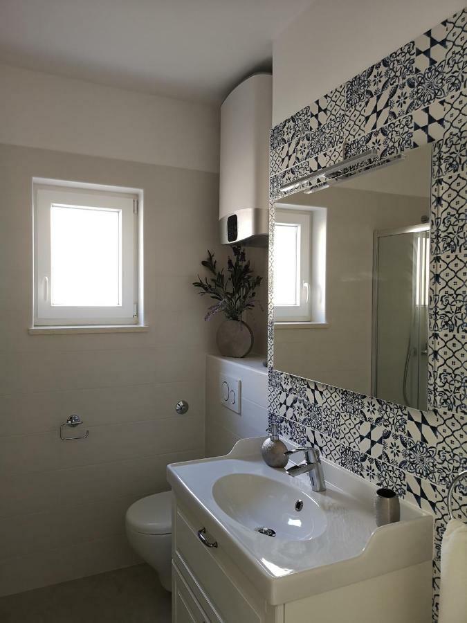Katarina Apartamento Punat Exterior foto